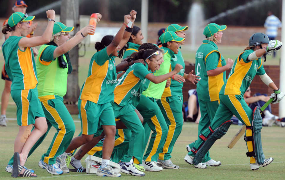 South Africa's players celebrate their victory