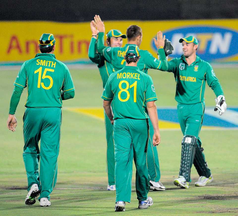 Rusty Theron wrapped up South Africa's biggest ODI win by taking the last two wickets in four balls, South Africa v Zimbabwe, 3rd ODI, Benoni, October 22, 2010