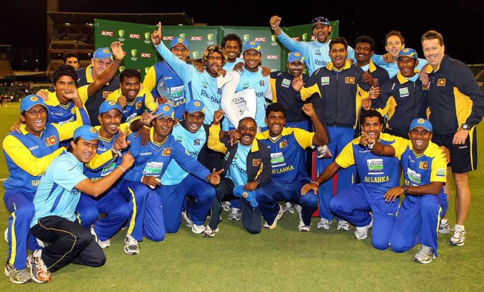 Sri Lanka pose with the KFC Trophy after beating Australia, Australia v Sri Lanka, Only Twenty20, Perth, October 31, 2010
