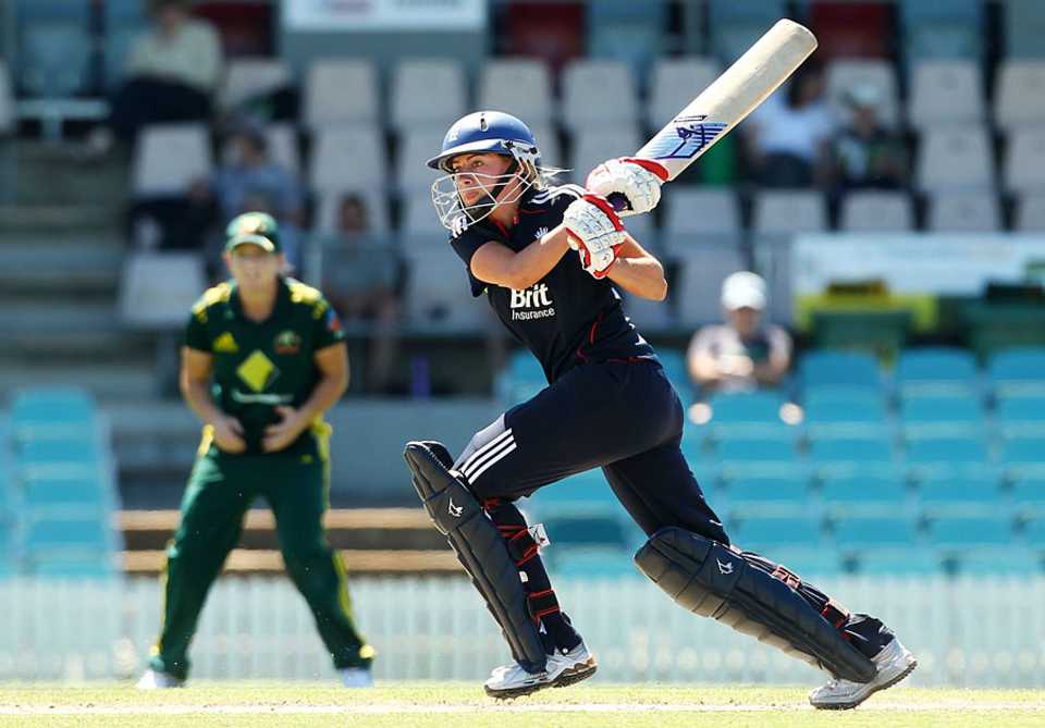 Laura Marsh set up England's win with 48 from 28 balls 
