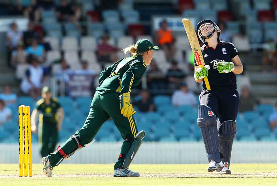 Heather Knight was stumped for 2 as England slumped to defeat
