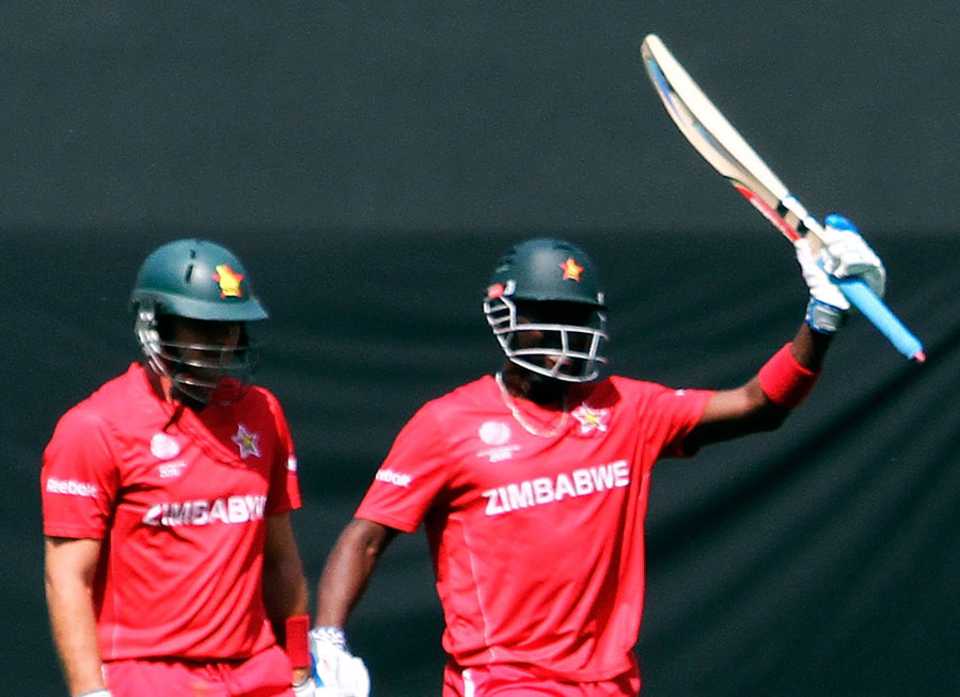 Elton Chigumbura celebrates his century, Ireland v Zimbabwe, World Cup warm-up match, Nagpur, February 15, 2011