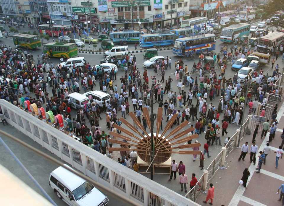 People crowd the area outside the Bangabandhu National Stadium the day before the opening ceremony, Dhaka, February 16, 2011