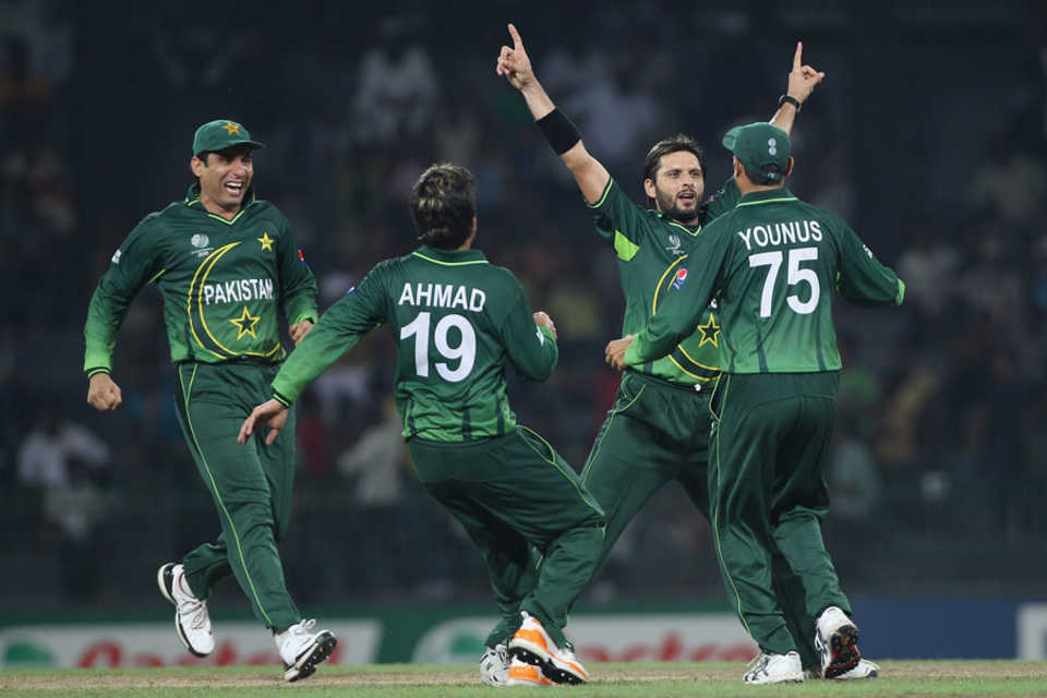 Shahid Afridi celebrates a wicket