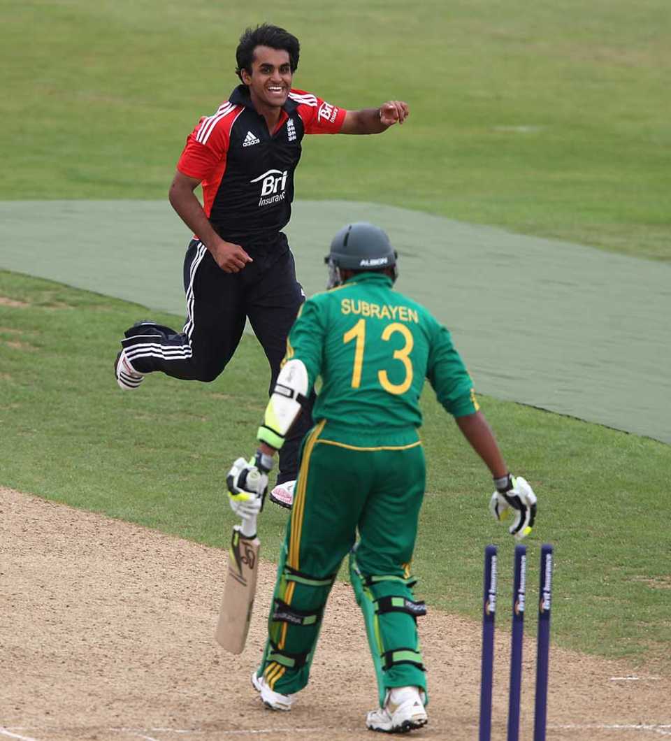 Aneesh Kapil took 4 for 36 to bowl out South Africa for 219, England U-19s v South Africa U-19s, Wantage Road, July 18, 2011