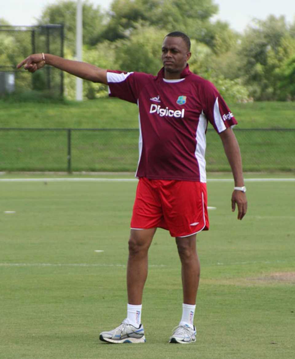Courtney Walsh oversees the West Indies Under-19 warm-up session