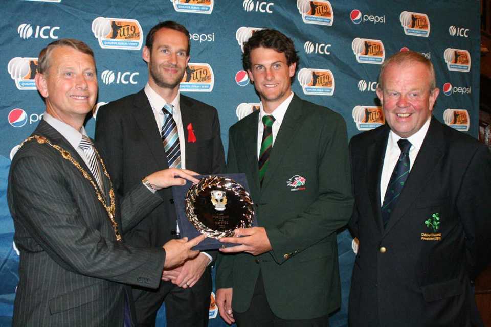 Duncan Allan receives the Player of the Tournament award for the 2011 ICC U-19 World Cup Qualifier