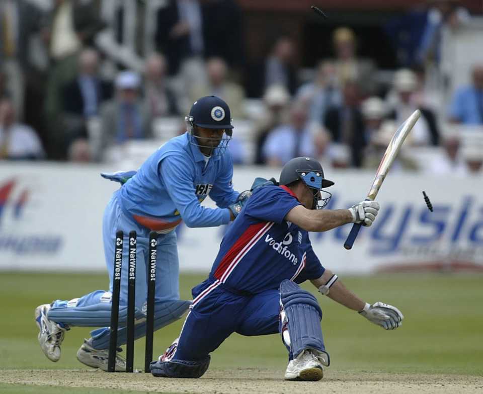 Rahul Dravid stumps Nasser Hussain, England v India, NatWest Series, Lord's, Sat 29 Jun