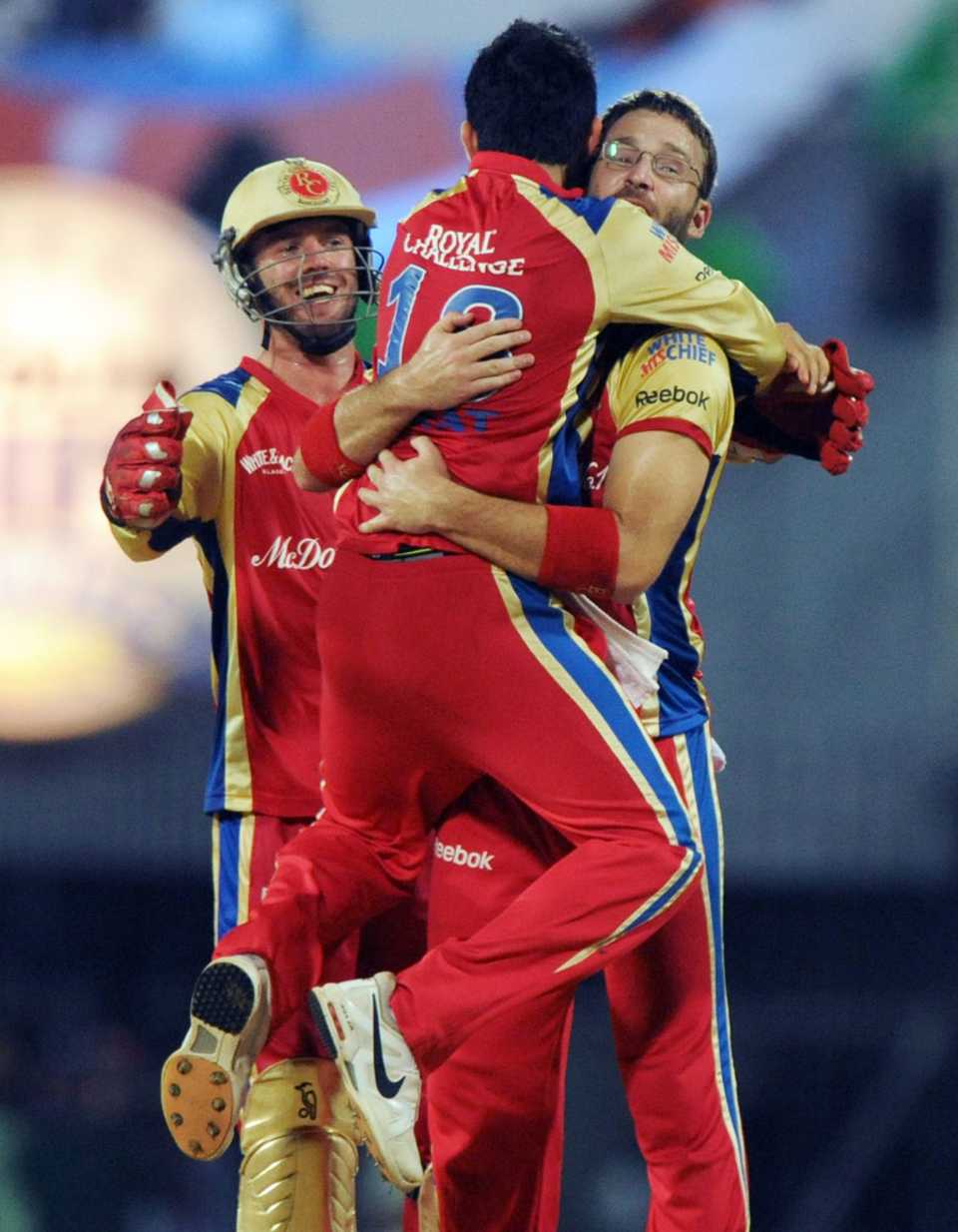 Daniel Vettori is elated after taking a wicket