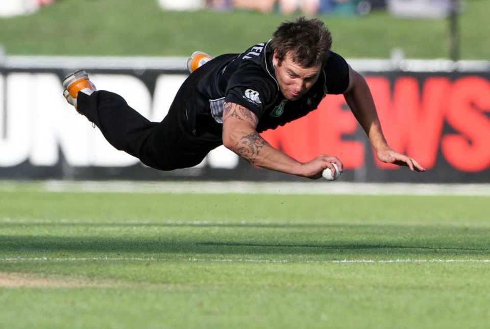 Doug Bracewell fields off his own bowling, New Zealand v Zimbabwe, 3rd ODI, Napier, February 9, 2012 