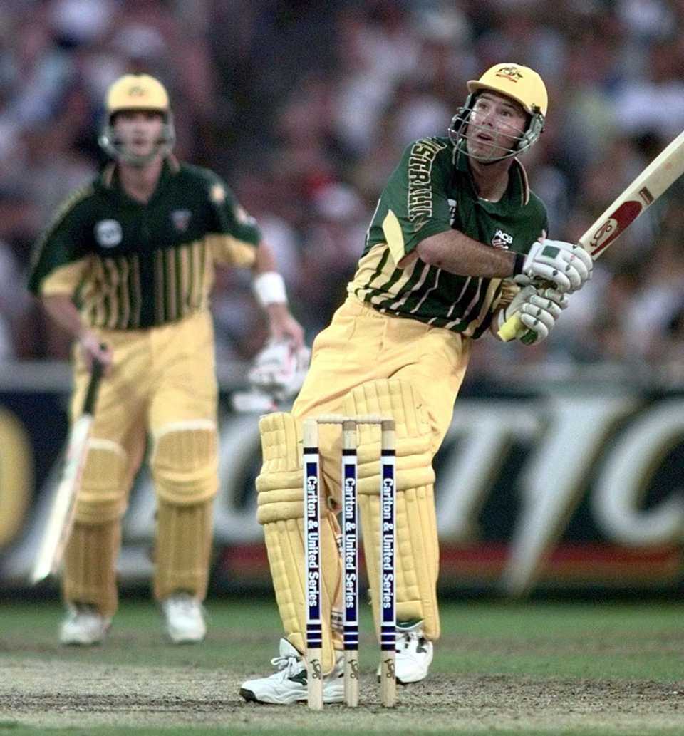 Ricky Ponting plays a pull in his innings of 75, Australia v England, Carlton & United series, January 15, 1999