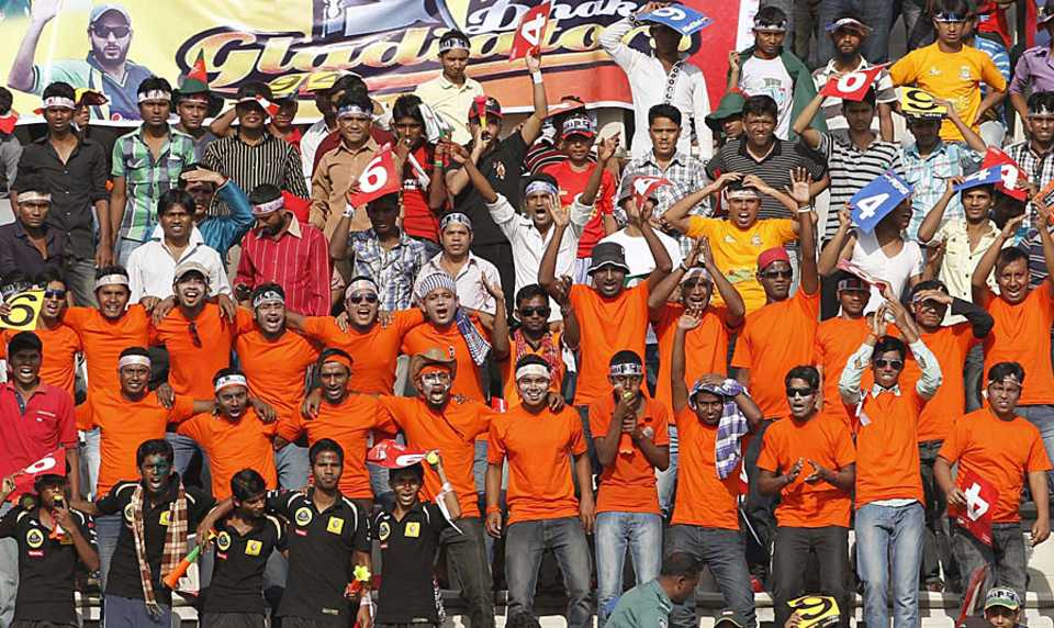 Dhaka supporters throng the Shere Bangla Stadium, Chittagong Kings v Dhaka Gladiators, BPL, Mirpur, February 24, 2012 