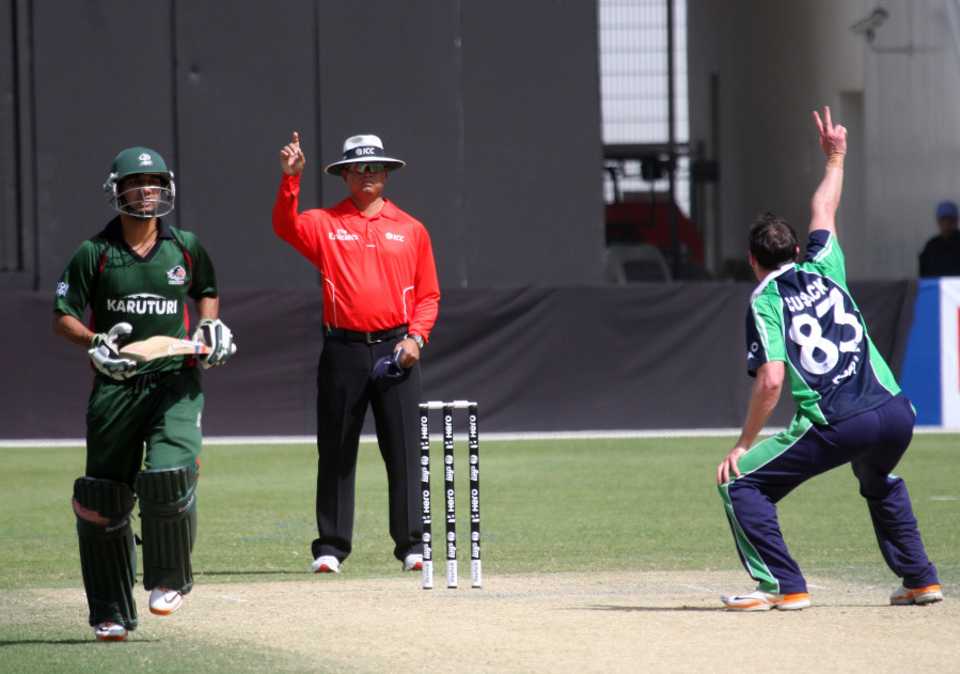 Another Kenya wicket falls during their collapse