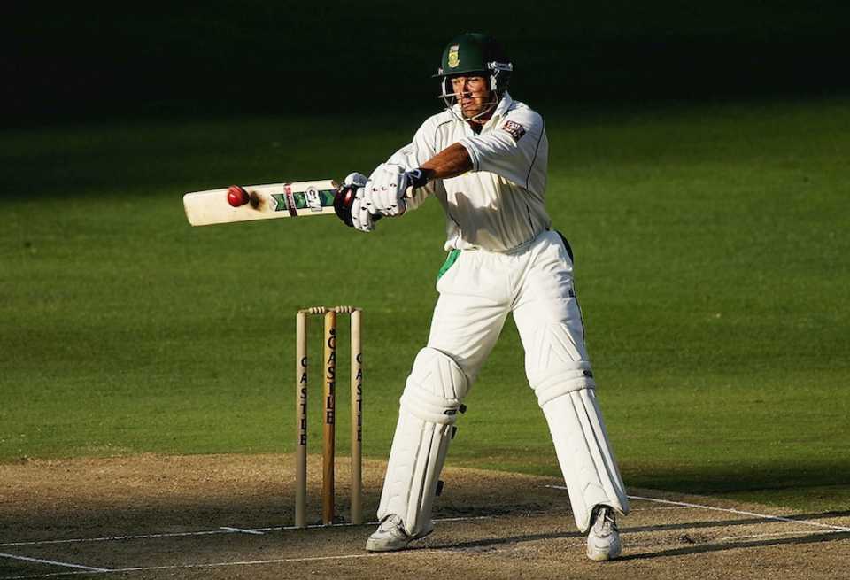 Mark Boucher cuts during his 64, South Africa v England, 4th Test, Wanderers, January 15, 2005 