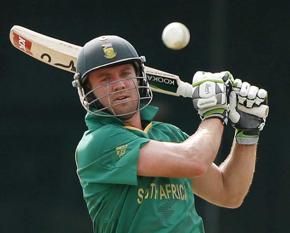 AB de Villiers scored 54