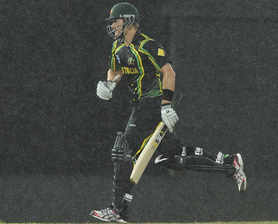 Shane Watson runs through the rain, Australia v West Indies, World Twenty20 2012, Group B, Colombo, September 22, 2012