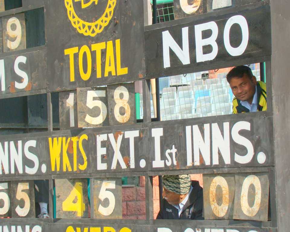 The scorecard at the Feroz Shah Kotla, Delhi v Tamil Nadu, Ranji Trophy,  3rd day, Delhi, November 26, 2012