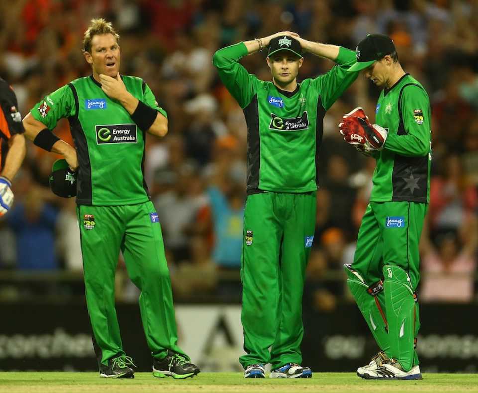 Shane Warne, Luke Wright and Peter Handscomb are disappointed after the defeat, Perth Scorchers v Melbourne Stars, BBL semi-final, Perth, January 16, 2013