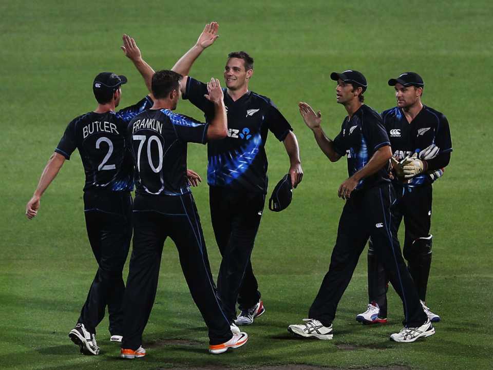 New Zealand players celebrate their 55-run win, New Zealand v England, 2nd T20, Hamilton, February 12, 2013