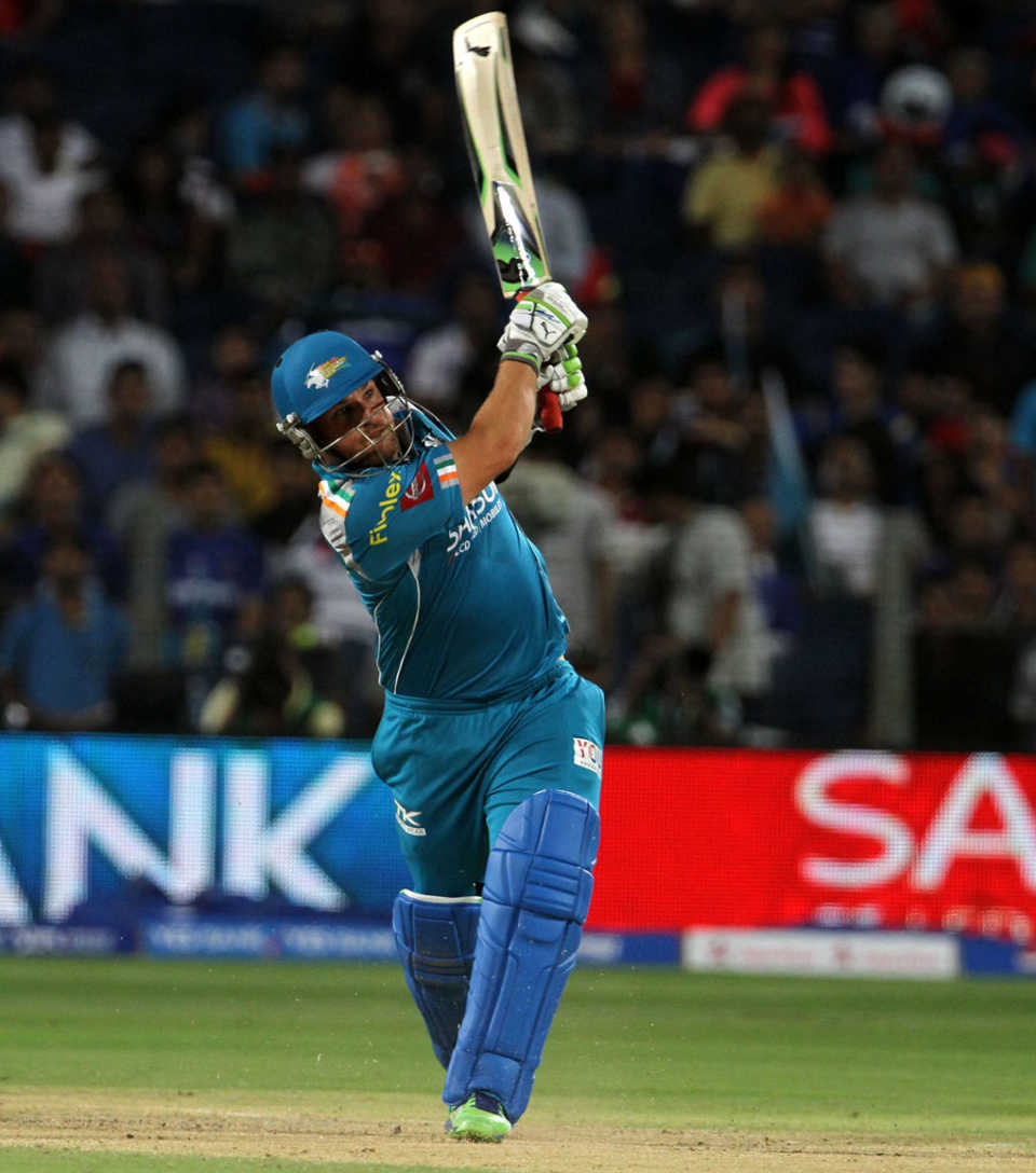 Aaron Finch hits to midwicket, Pune Warriors v Rajasthan Royals, IPL, Pune, April 11, 2013