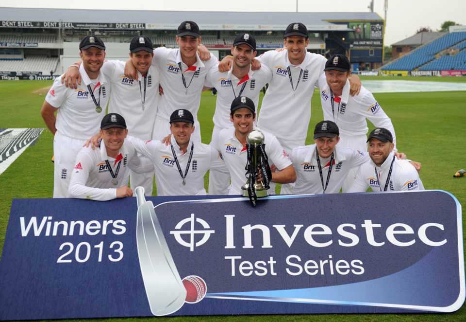 England celebrate with the series trophy