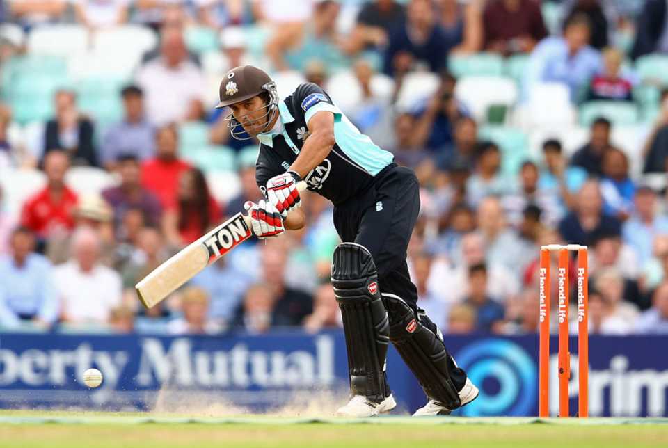 Vikram Solanki played a steady hand in Surrey's chase