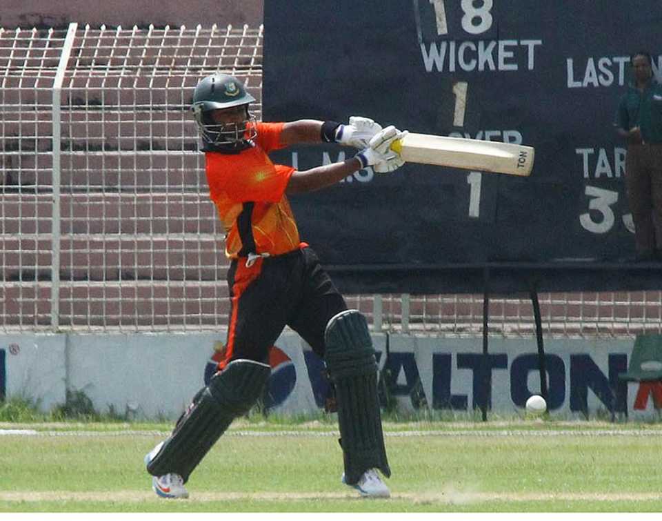 Nafees Iqbal smashed 150 for Brothers Union, Brothers Union v Prime Bank Cricket Club, DPL 2013, Rajshahi, September 10, 2013