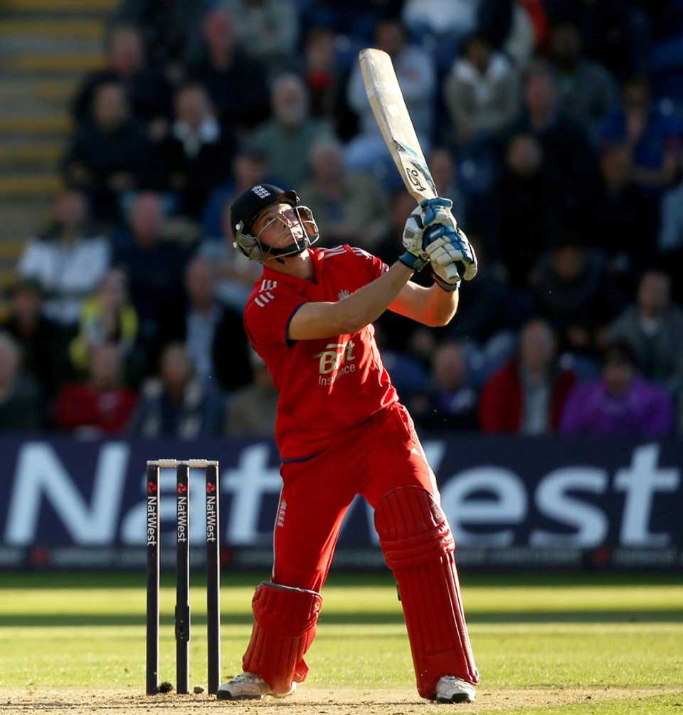 Jos Buttler hit Mitchell Johnson for a towering six in the final over