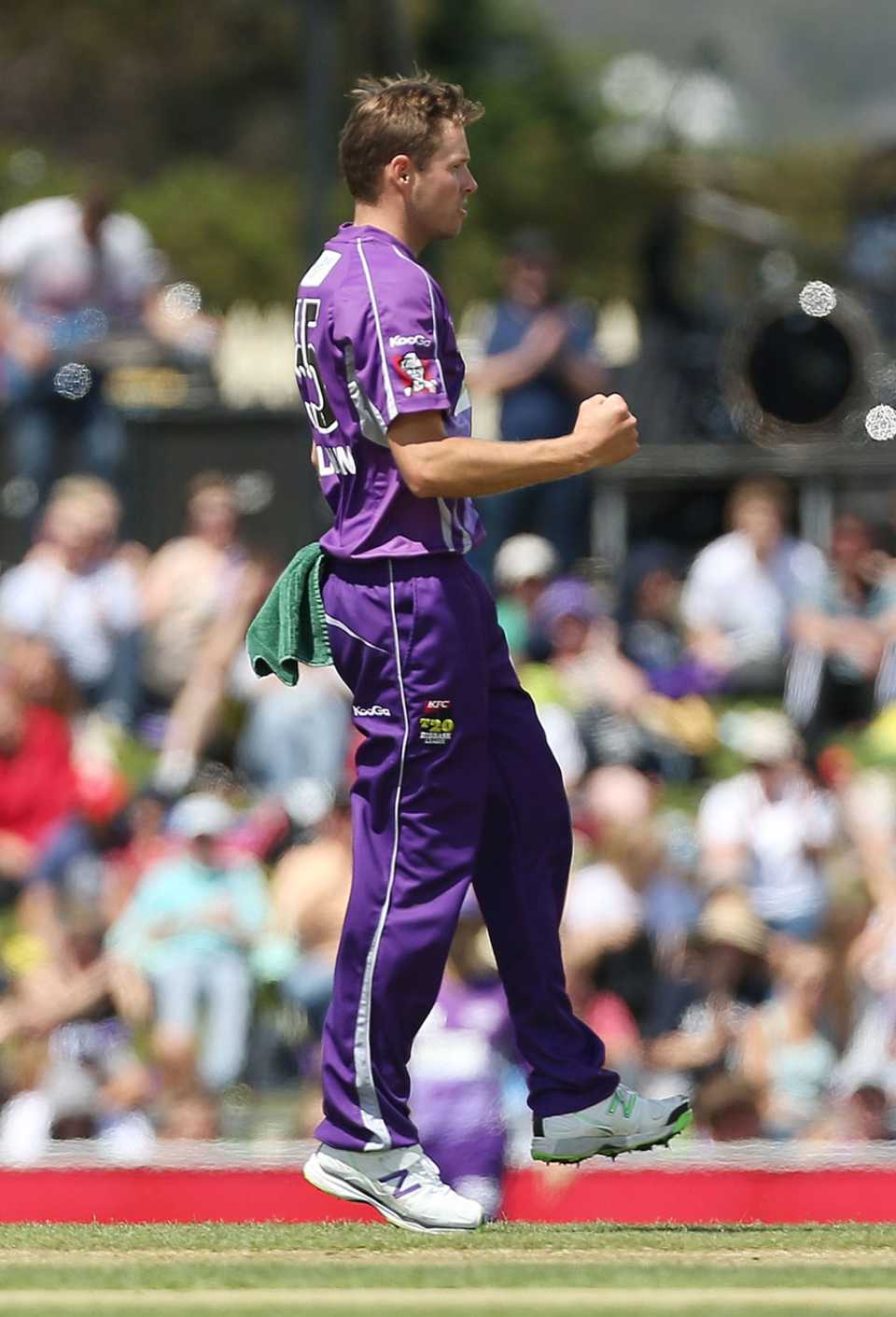 Ben Laughlin claimed three wickets, Hobart Hurricanes v Melbourne Renegades, Big Bash League, Hobart, January 1, 2014