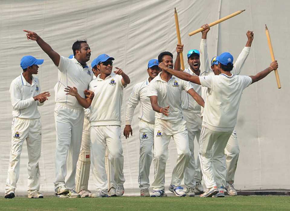 Bengal celebrate their victory over Railways