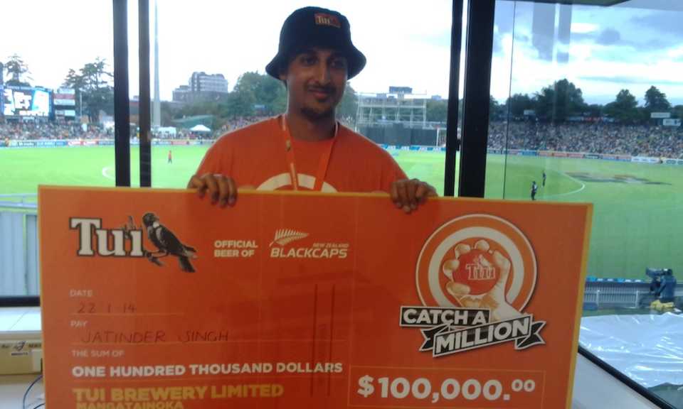 Jatinder Singh won $100,000 for taking a catch, New Zealand v India, 2nd ODI, Hamilton, January 22, 2014