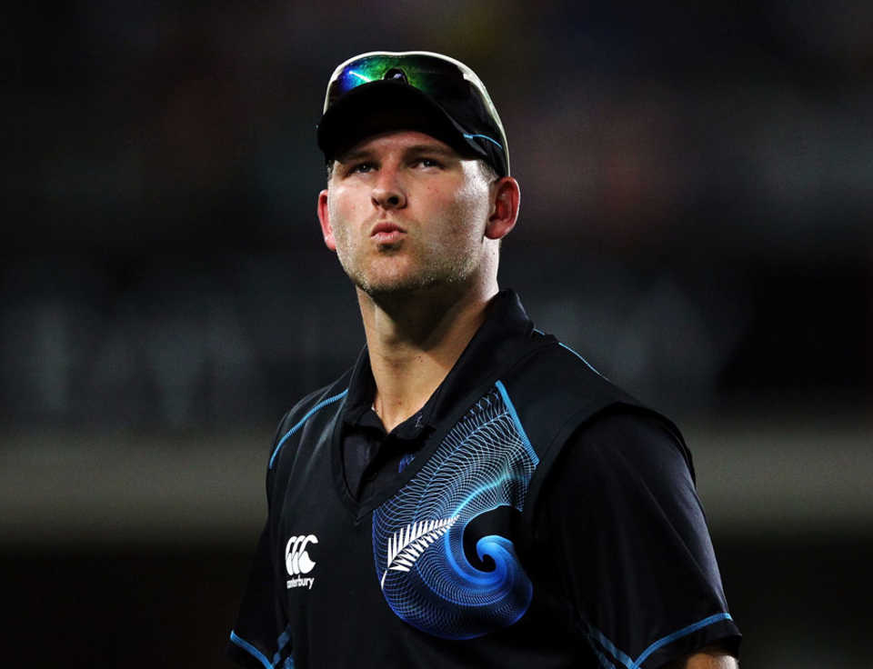 Corey Anderson conceded 17 in the final over, New Zealand v India, 3rd ODI, Auckland, January 25, 2014