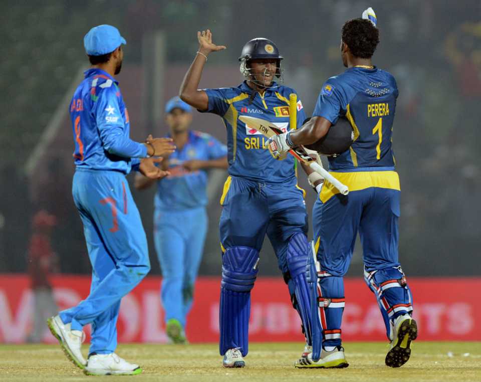 Thisara Perera and Ajantha Mendis poised for a high five, India v Sri Lanka, Asia Cup, Fatullah, February 28, 2014