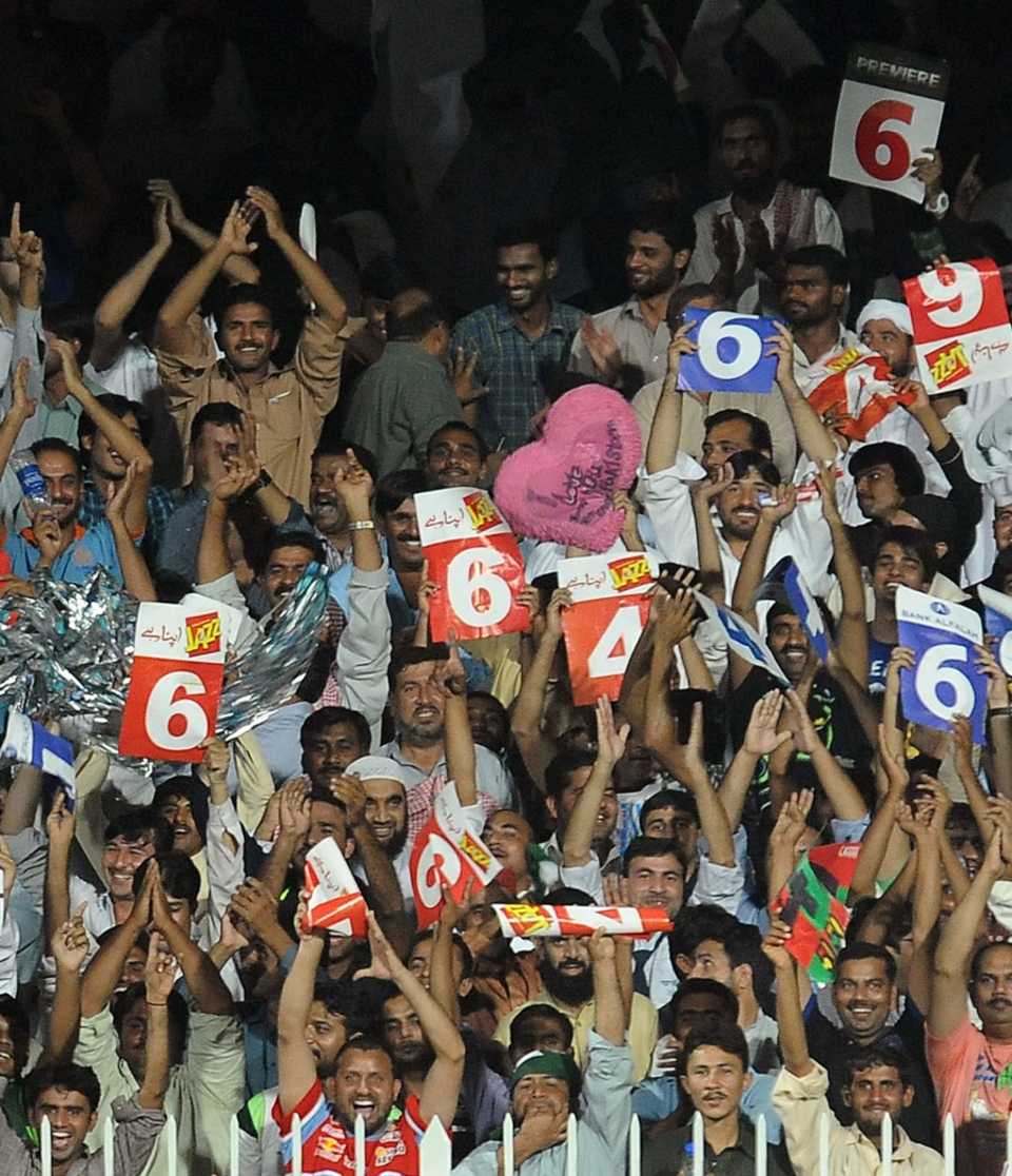 Fans in Sharjah cheer for their team, Pakistan v Sri Lanka, 4th ODI, Sharjah, November 20, 2011