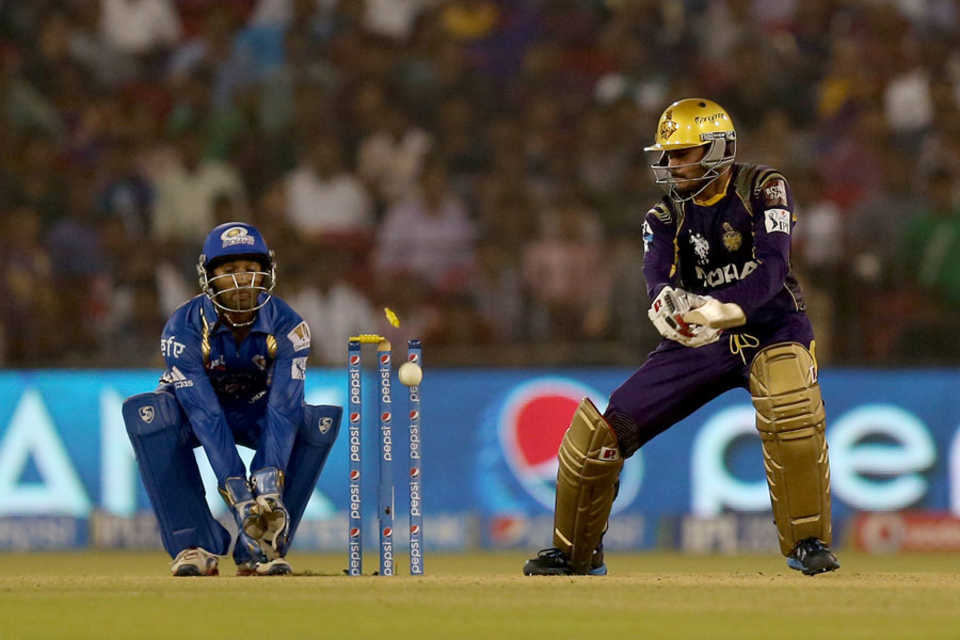 Manish Pandey is bowled, Kolkata Knight Riders v Mumbai Indians, IPL 2014, Cuttack, May 14, 2014