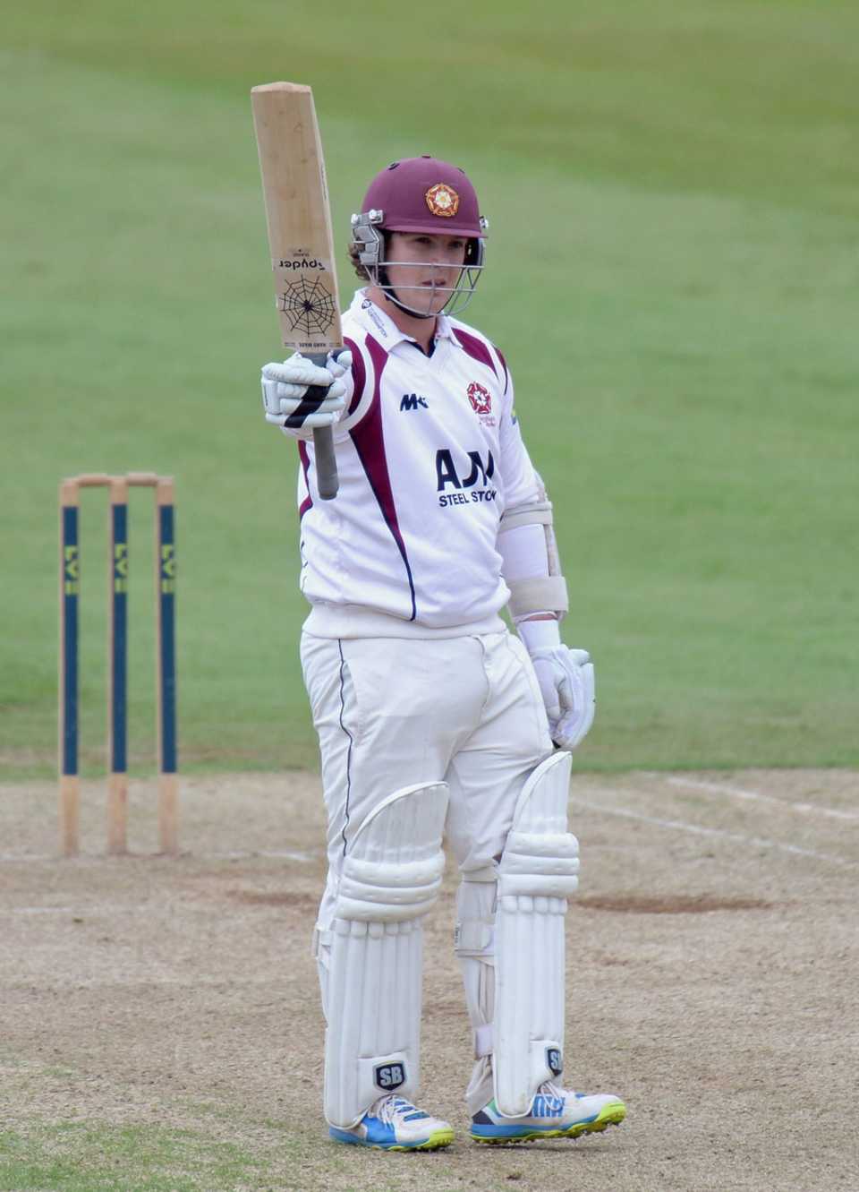 Rob Newton acknowledges his hundred, Northamptonshire v Warwickshire, County Championship, Division One, 1st day, Wantage Road, June 15, 2014