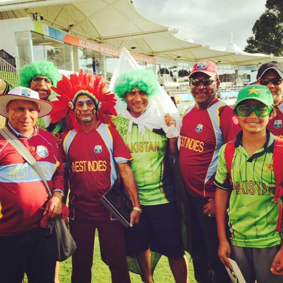 Pakistan and West Indies fans share some bonhomie, Pakistan v West Indies, World Cup 2015, Group B, Christchurch, February 21, 2015