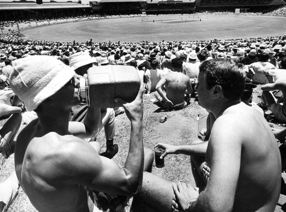 Spectators go shirtless in Sydney, Australia v West Indies, 3rd Test, Sydney, 3rd day, January 5, 1969