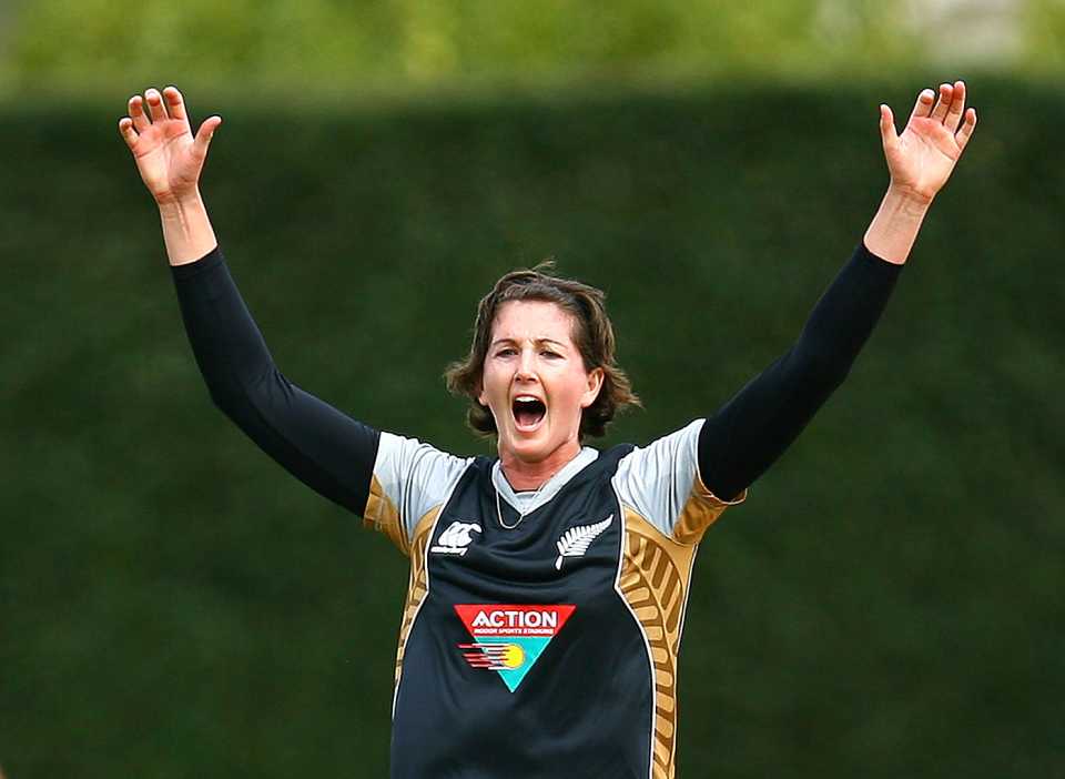 Nicola Browne appeals for a wicket