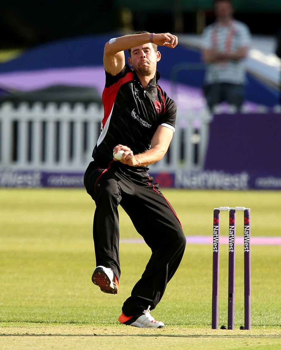 Rob Taylor bowled a mean four overs that went for just 15