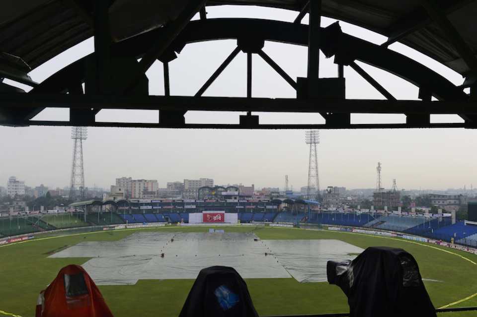 Wet weather delayed the start of the final day by more than three hours, Bangladesh v India, only Test, 4th day, Fatullah, June 13, 2015
