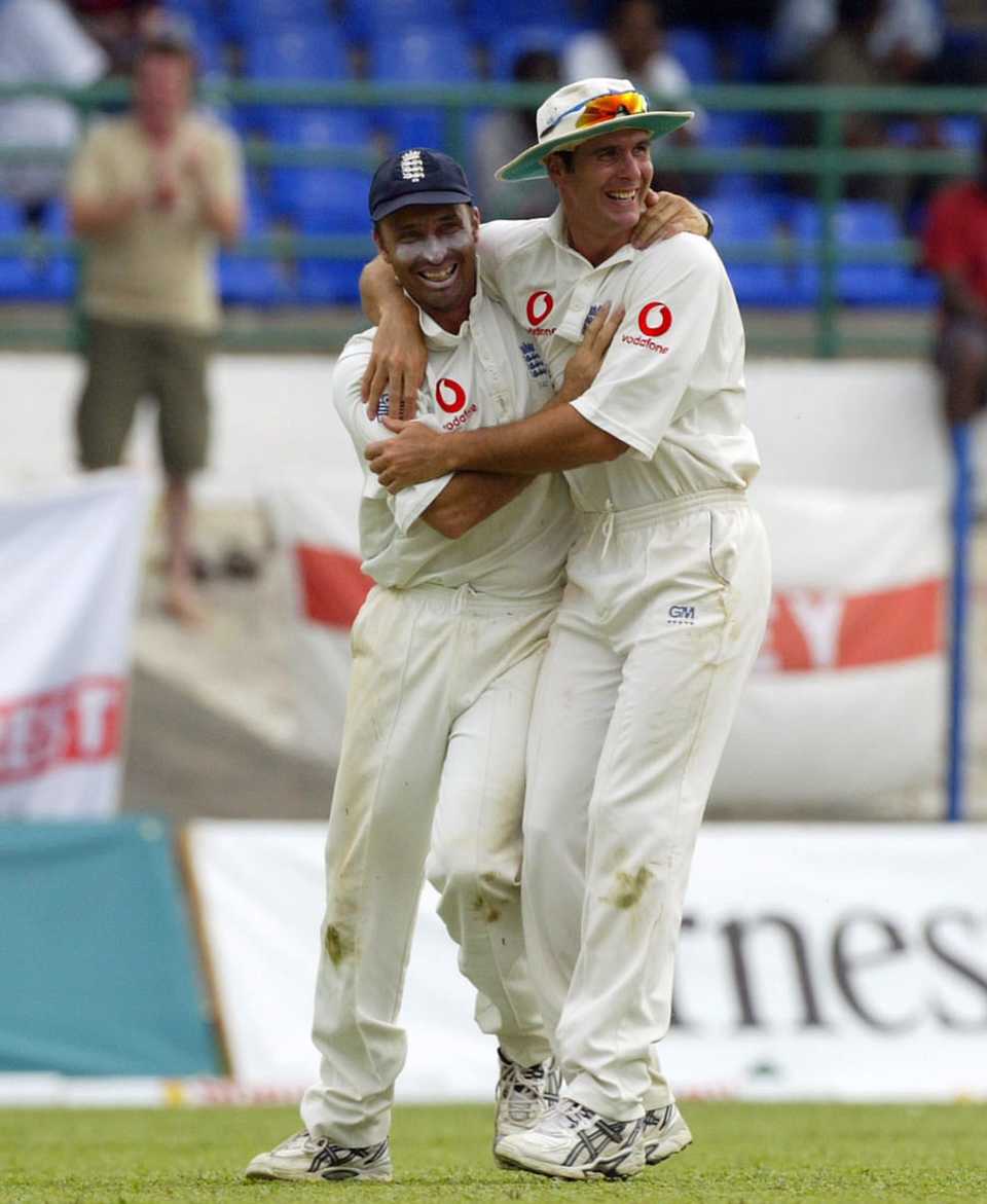 Nasser Hussain and Michael Vaughan celebrate, West Indies v England, 2nd Test, Port of Spain, 4th day, March 22, 2004