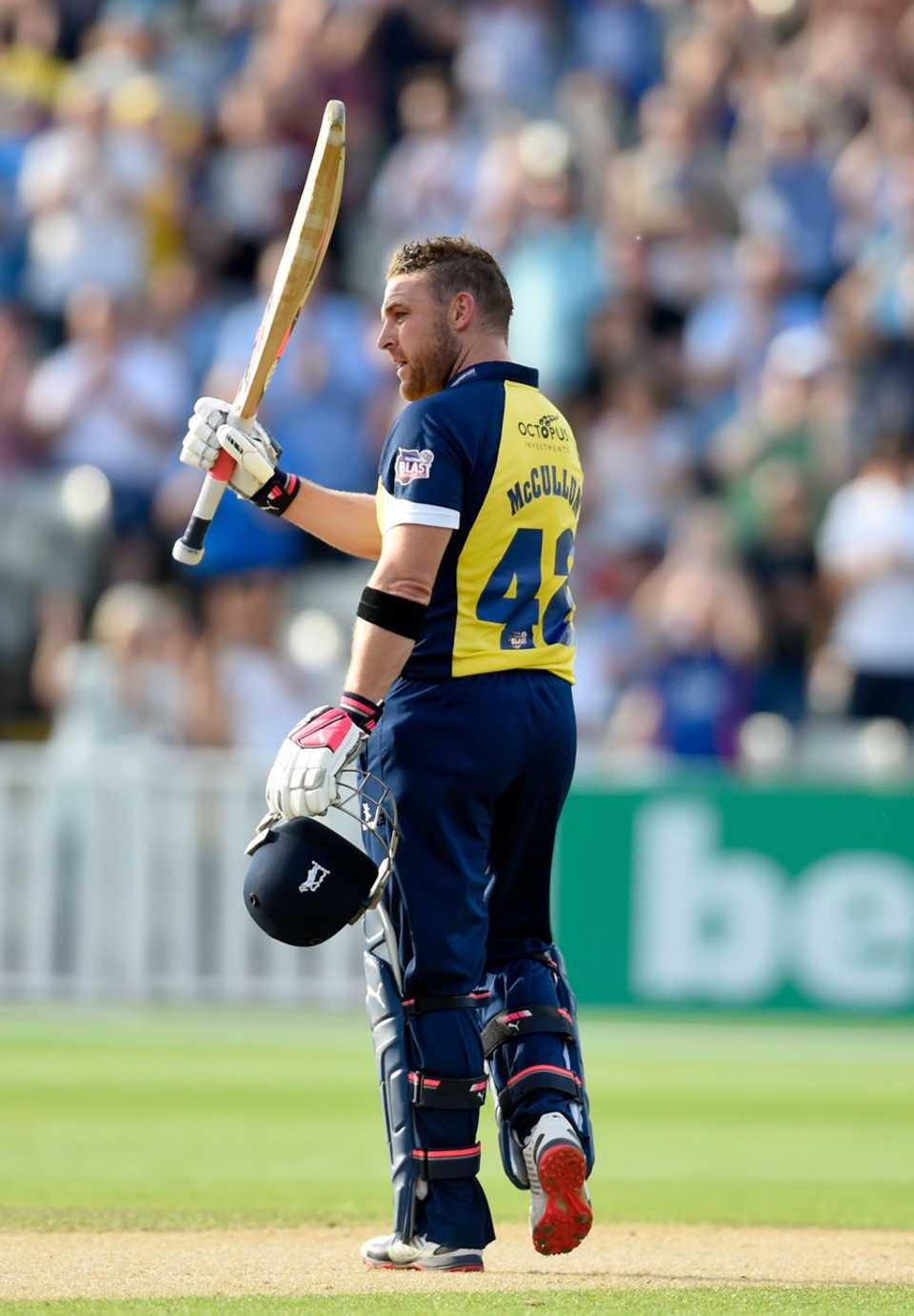 Brendon McCullum reached his hundred from 42 balls