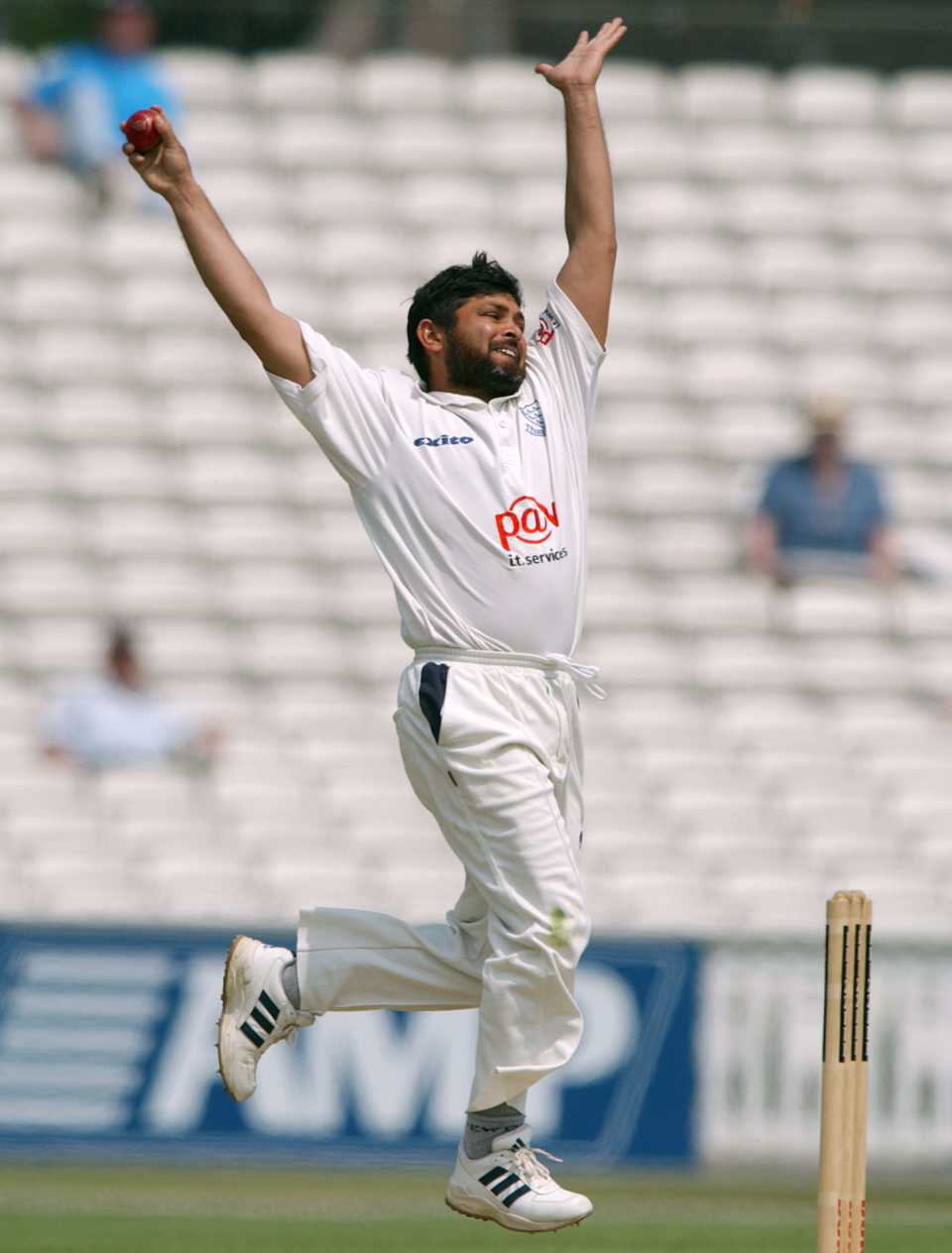 Mushtaq Ahmed bowls for Sussex