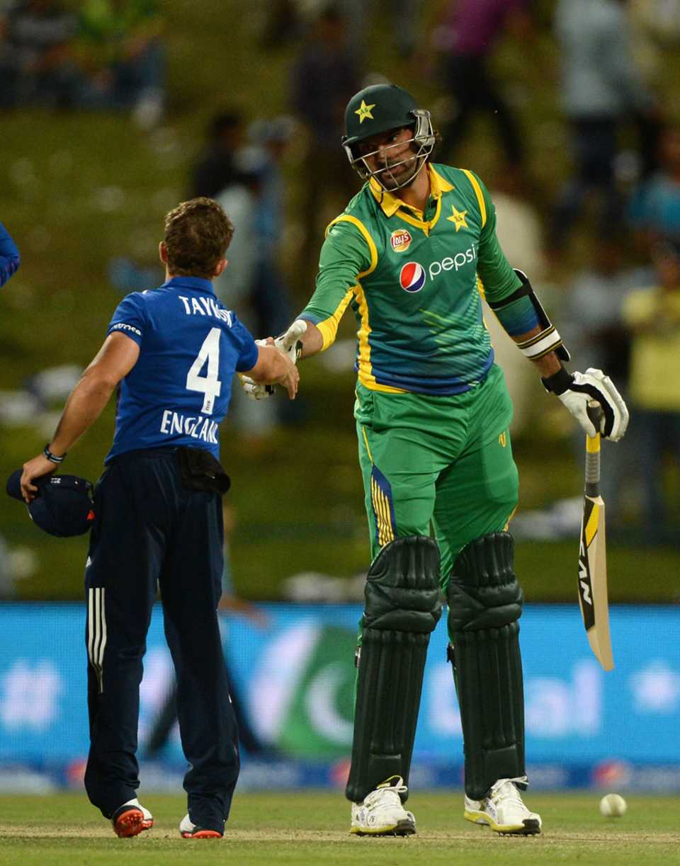 Mohammad Irfan congratulated James Taylor after England's win