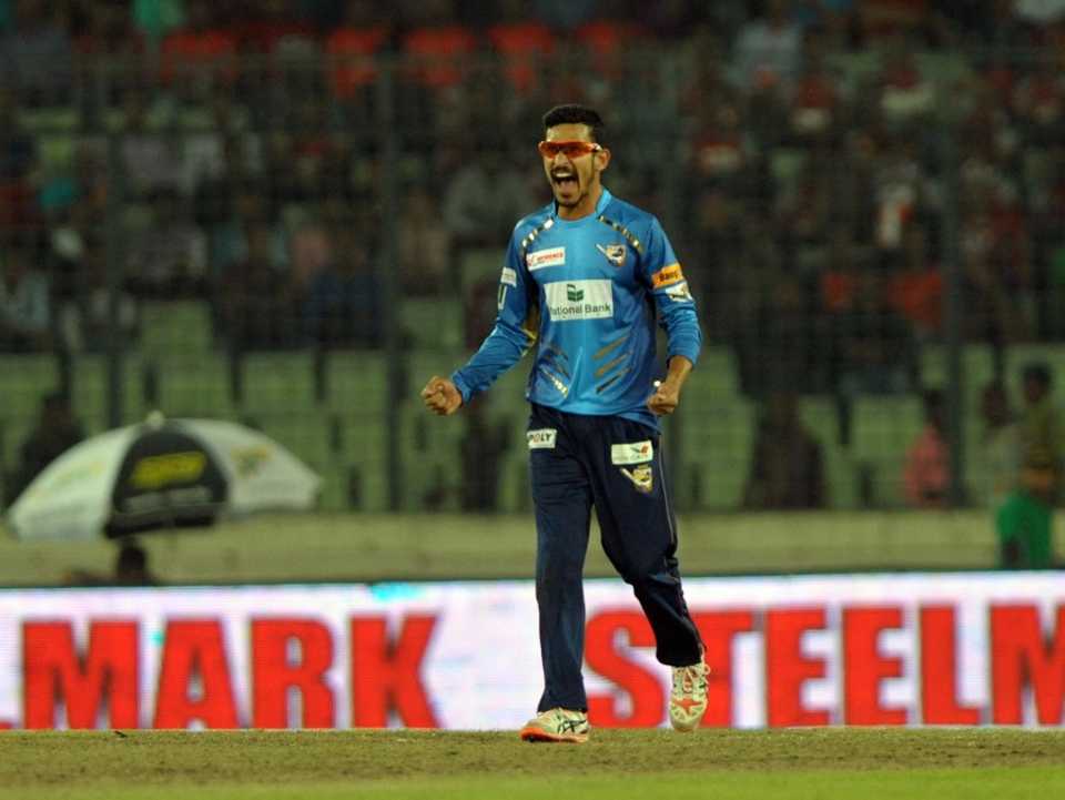 Nasir Hossain roars after taking a wicket, Chittagong Vikings v Dhaka Dynamites, BPL 2015-16, Mirpur, November 26, 2015