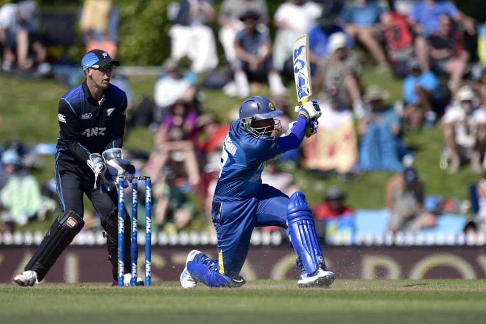 Tillakaratne Dilshan plays a sweep shot during his 91, New Zealand v Sri Lanka, 3rd ODI, Nelson, December 31, 2015
