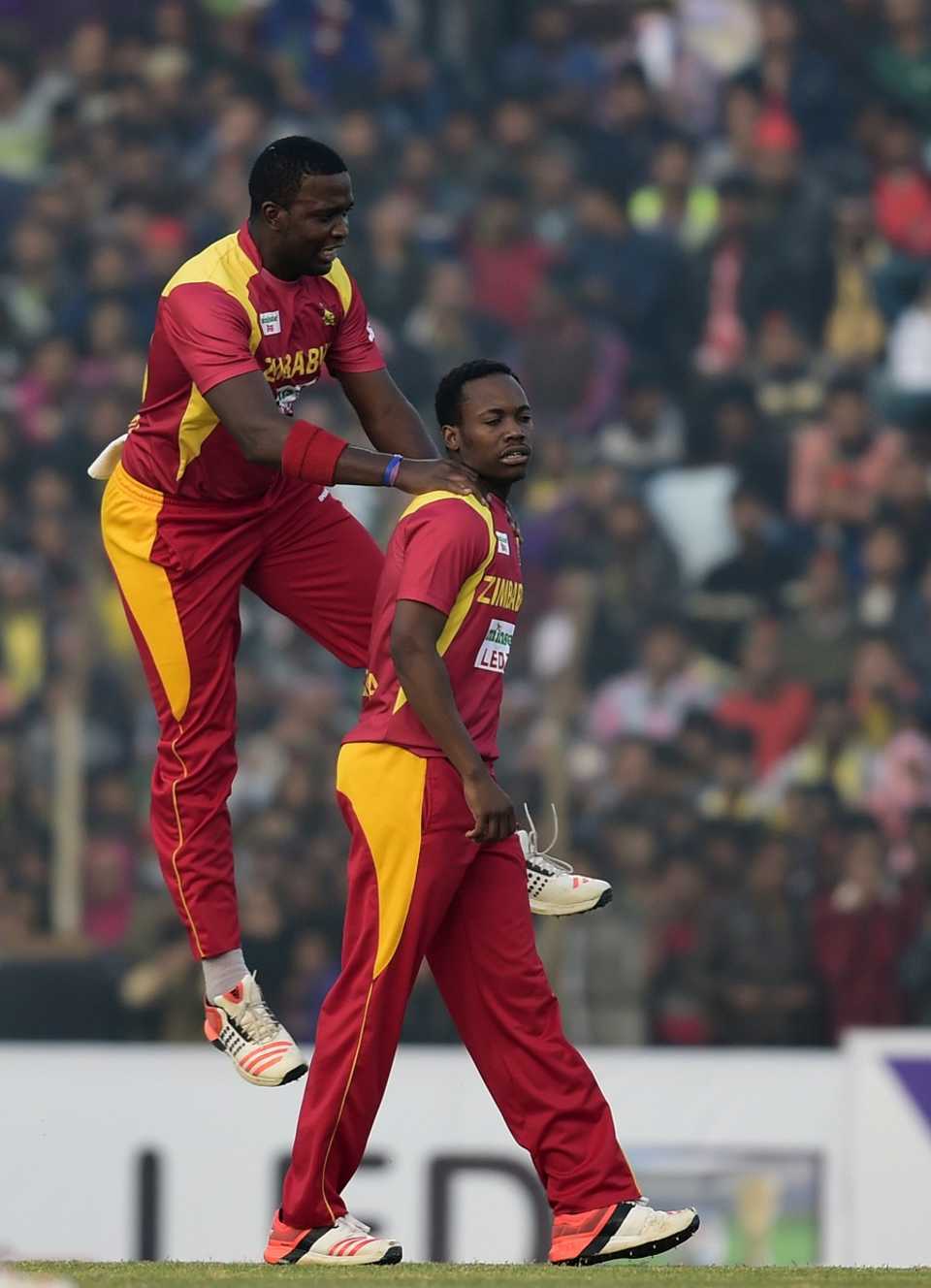 Tendai Chisoro and Neville Madziva led Zimbabwe's bowling effort