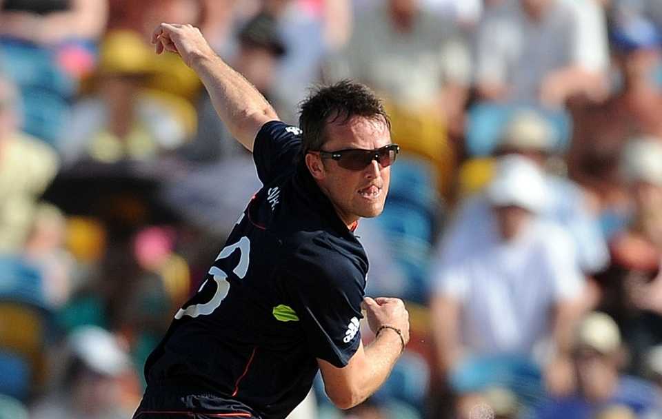 Graeme Swann took three wickets, England v South Africa, World T20, Group E, Bridgetown, May 8, 2010
