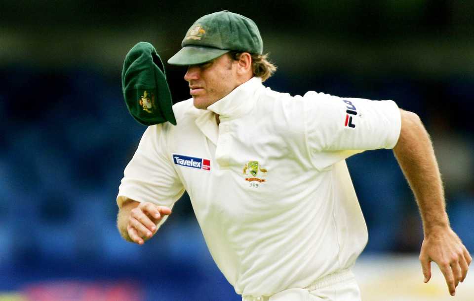 Wicketkeeper Adam Gilchrist's baggy green falls off Matthew Hayden's head, New Zealand v Australia, 3rd Test, Auckland, 4th day, March 29, 2005